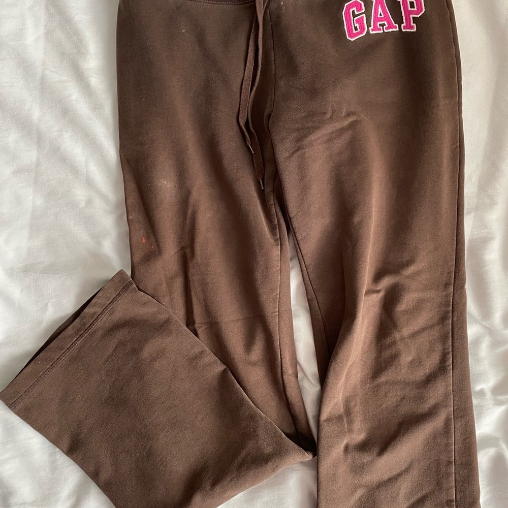 GAP Brown Sweatpants with Pink Logo